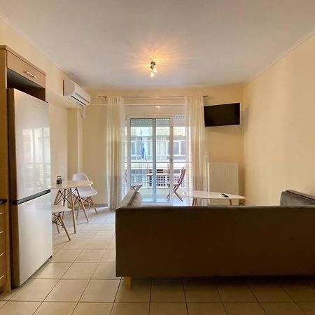 Nikitas' Apartment By The Tube Athens Exterior photo